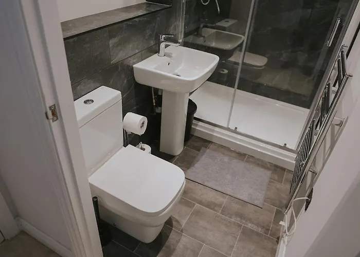 Modern First Floor Apartment, Fourth Avenue